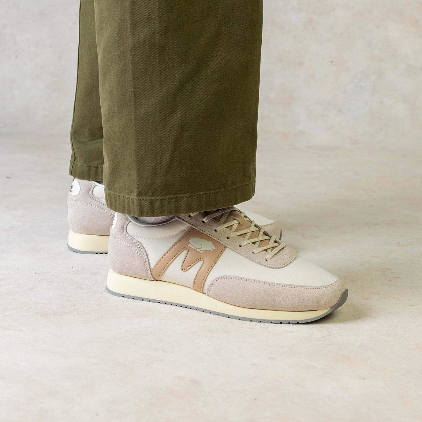 ALBATROSS 82 - WHITECAP GRAY / TOASTED ALMOND