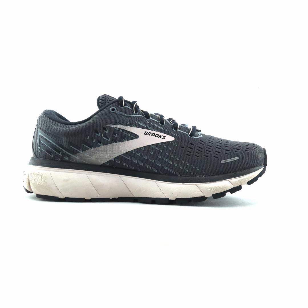 BROOKS GHOST 13