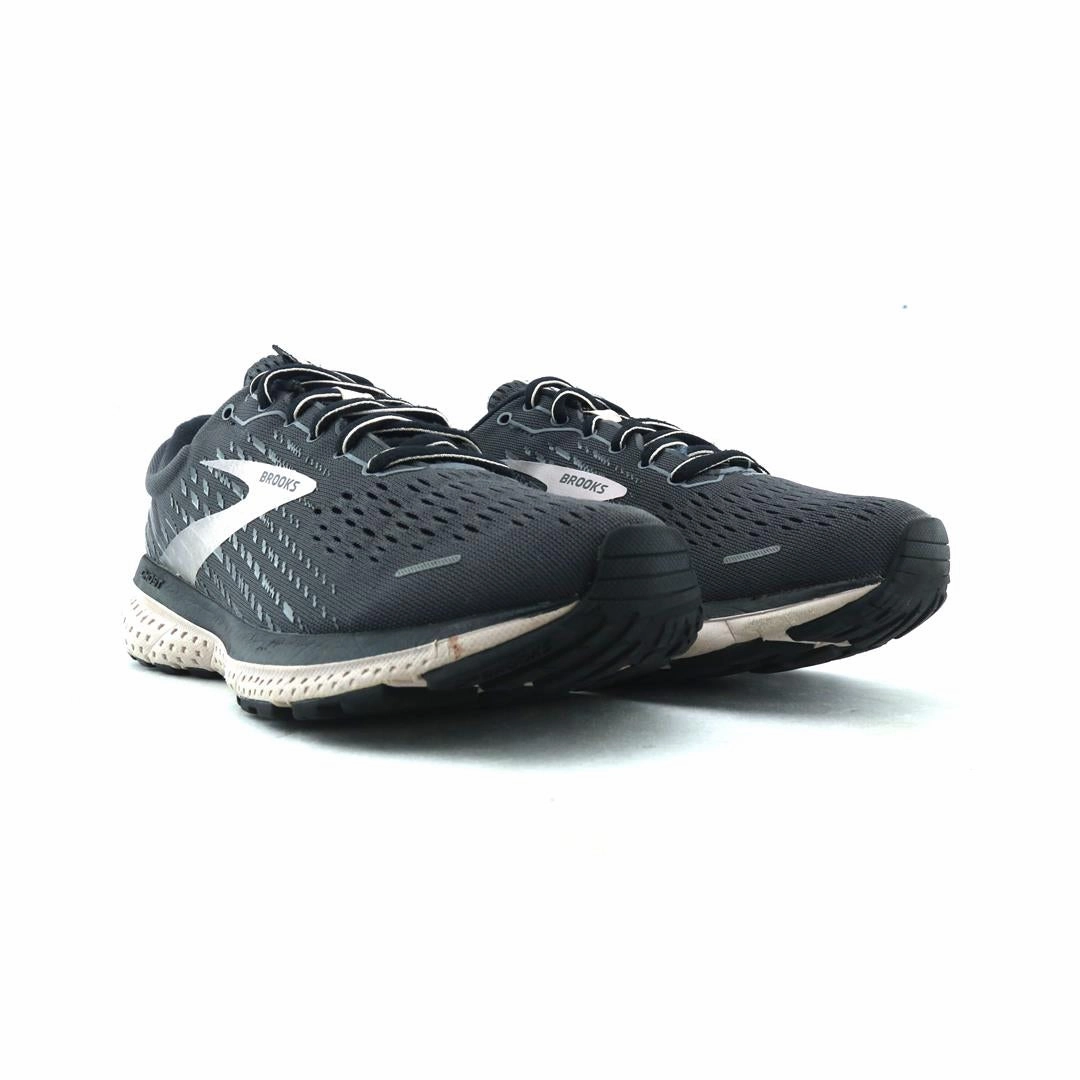 BROOKS GHOST 13
