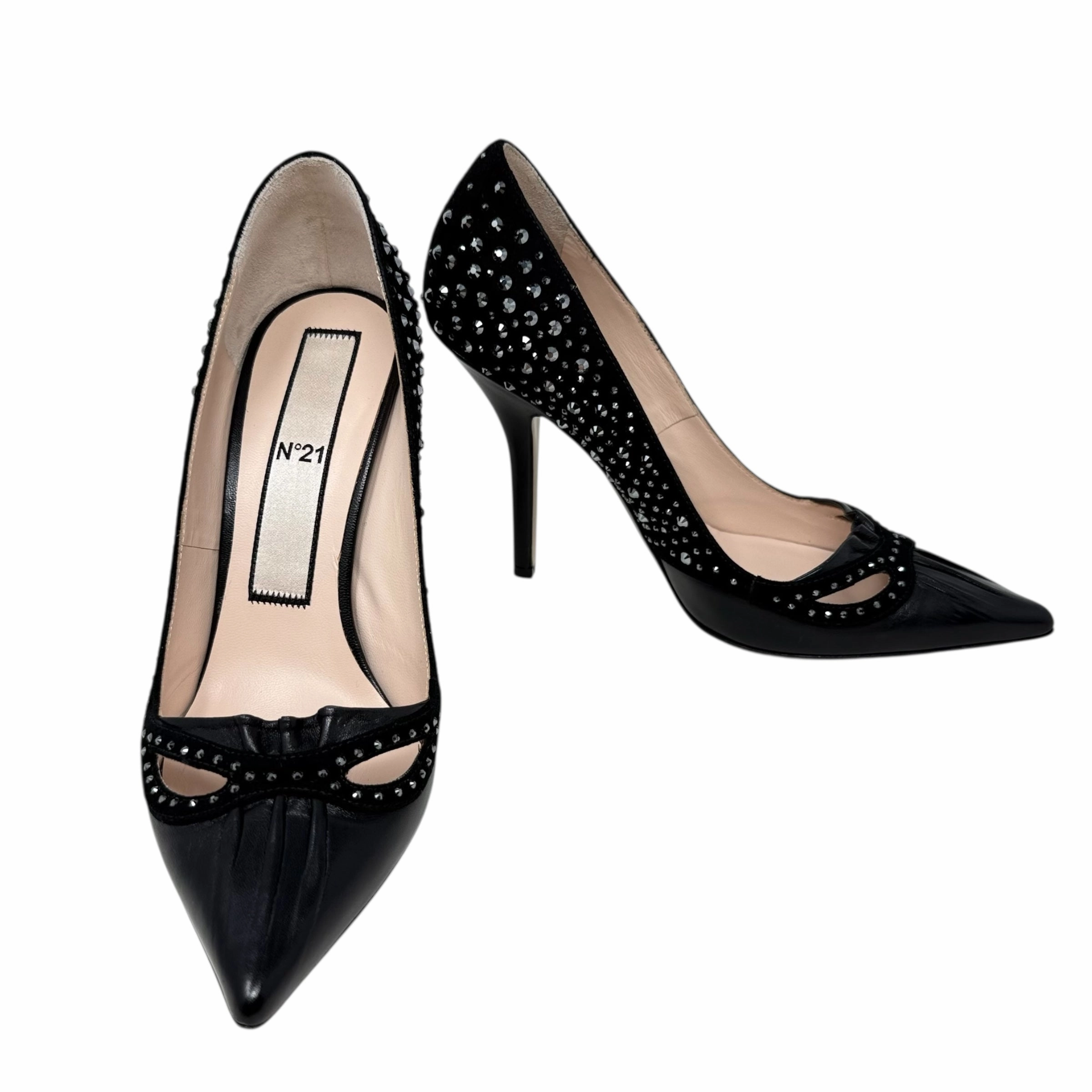 Capretto Camoscio Crystal Embellished Cutout Stiletto Pumps By N° 21 In Black, Size: US 8.5/IT 38.5