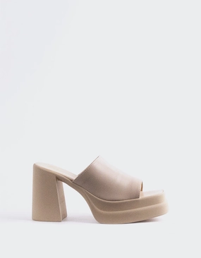 Kalamata Nude Leather