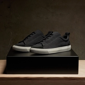 Men's Solstice Skate Low Top Sneaker - Black/Black