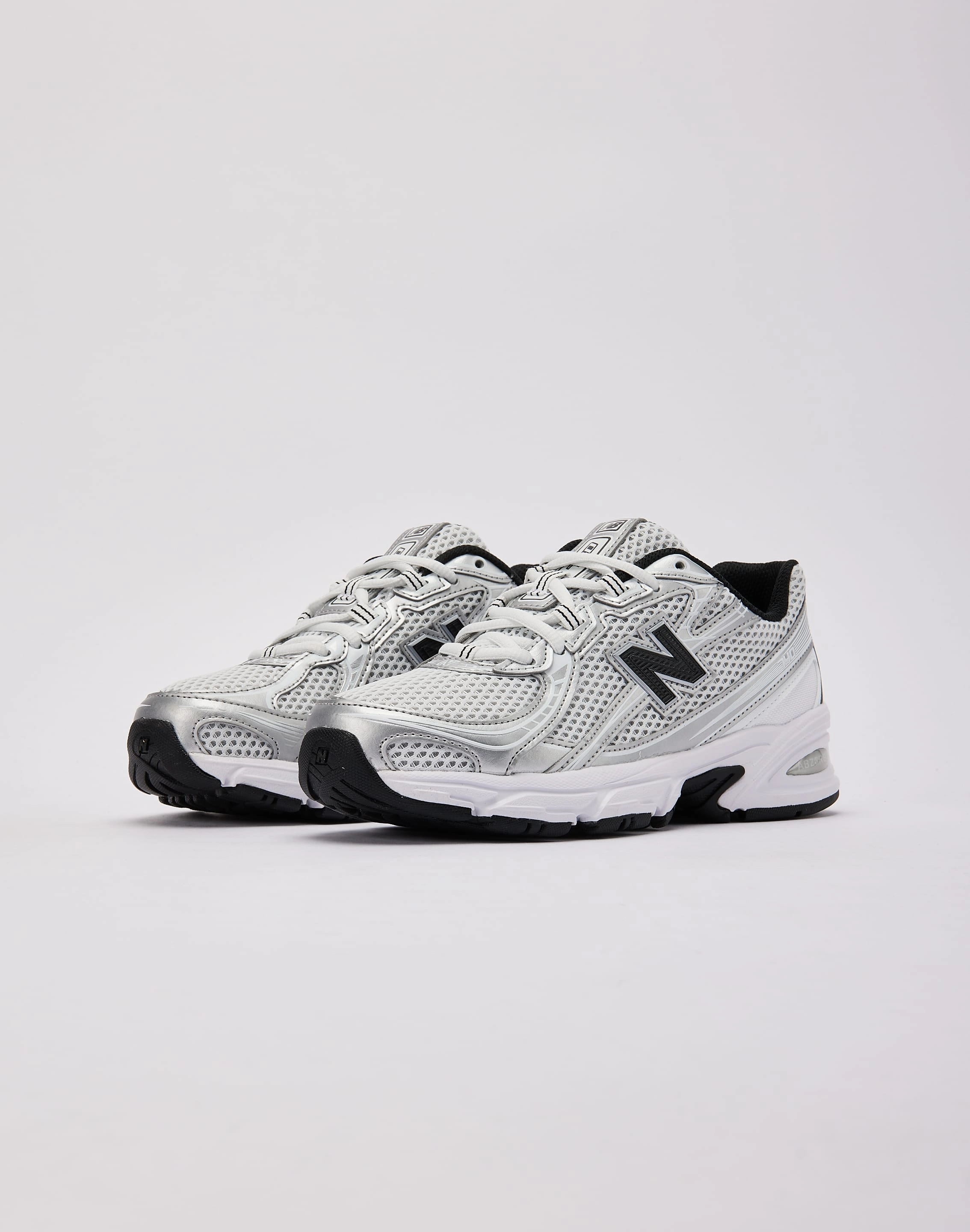 New Balance 740 Grade-School