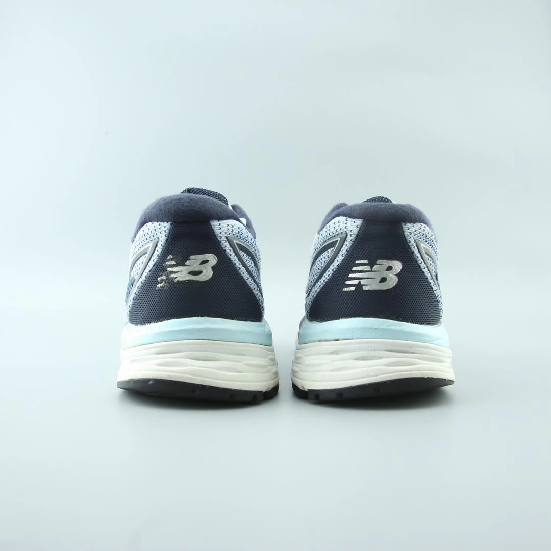 NEW BALANCE 880 V9
