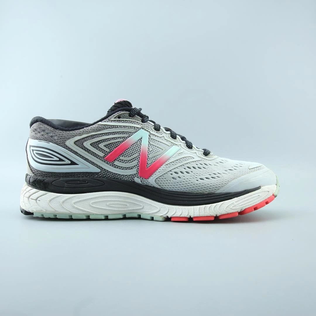 NEW BALANCE 880V7