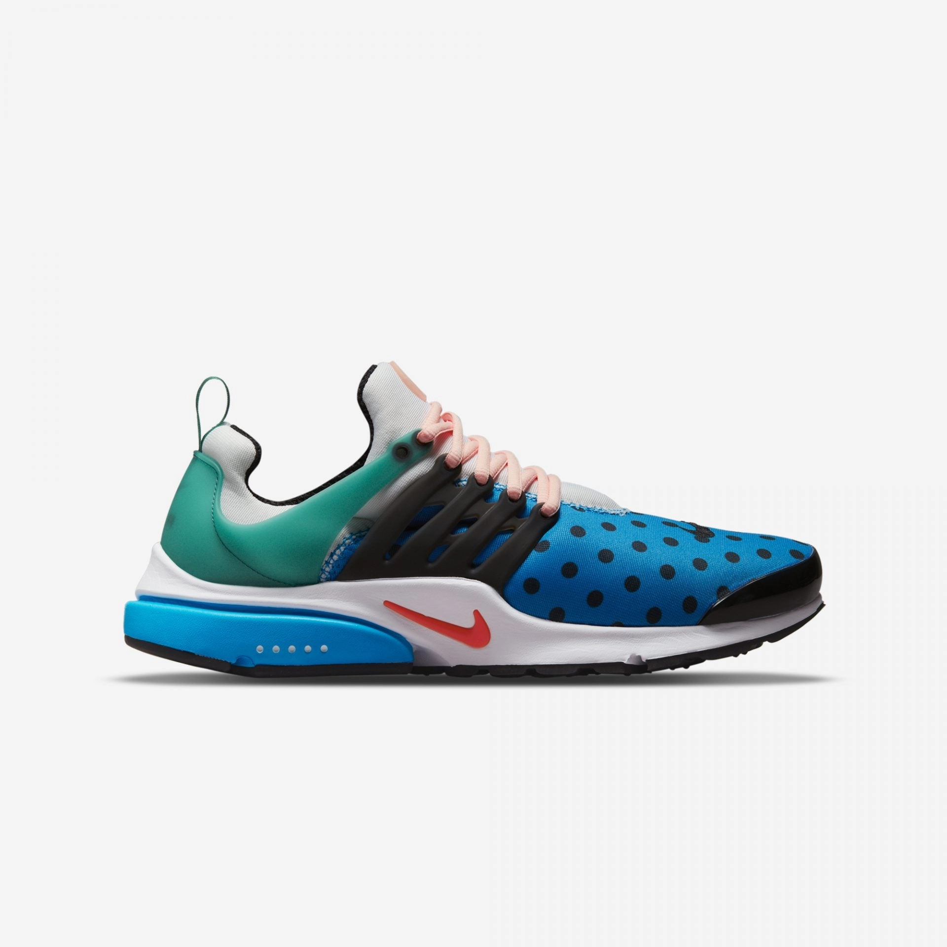 Nike | AIR PRESTO  { NIKE