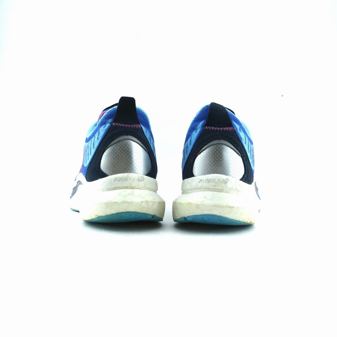 SAUCONY ENDORPHINS SPEED 2