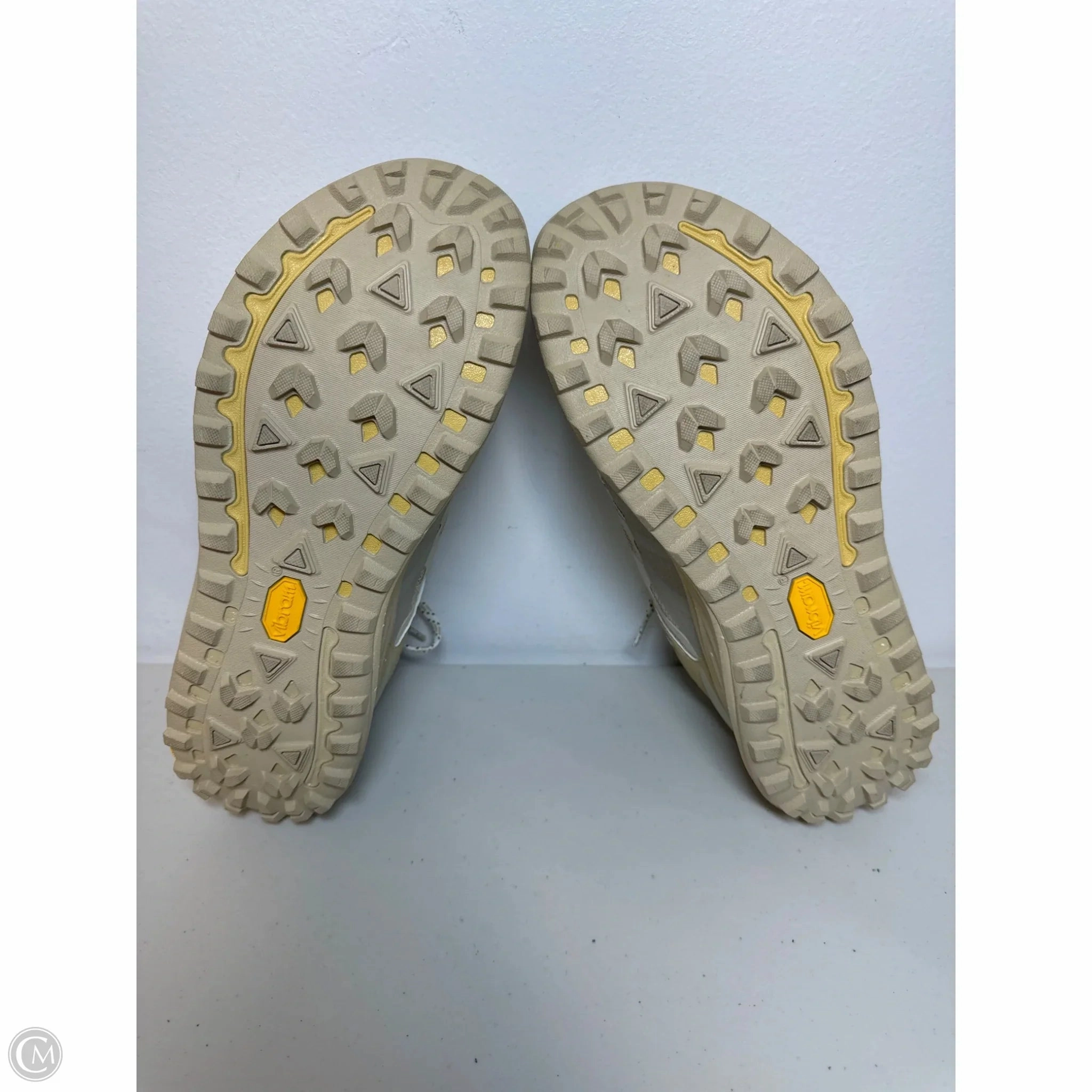 Shoes Hiking By Merrell In Beige, Size: 9