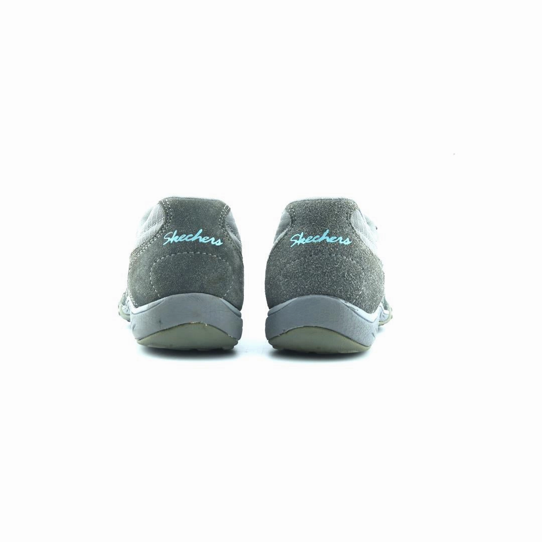 SKECHERS BREATHE-EASY - JACKPOT