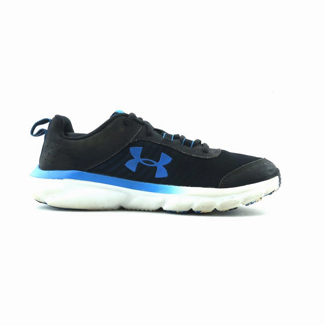 UNDER ARMOUR ASSERT 8