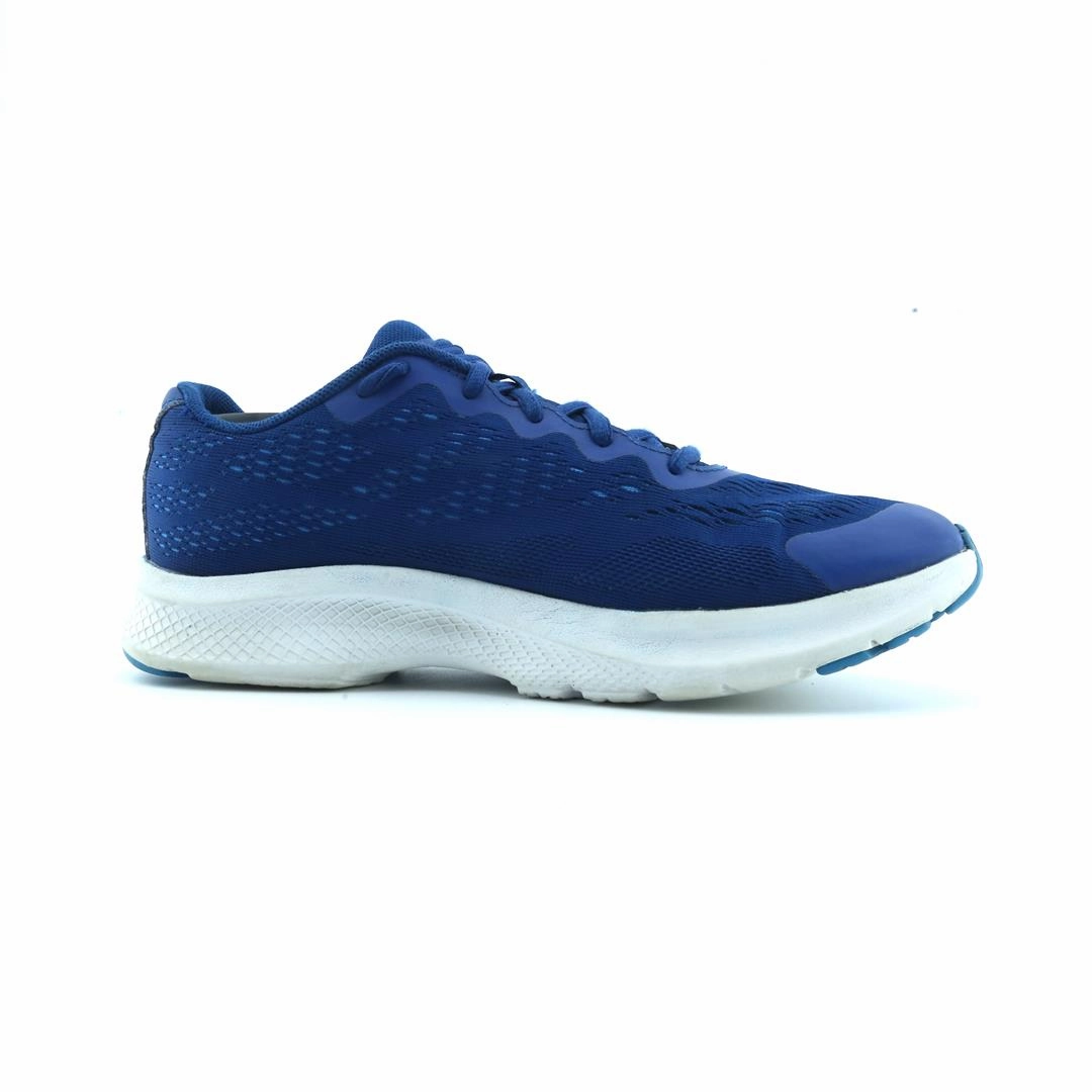 UNDER ARMOUR CHARGE BANDIT