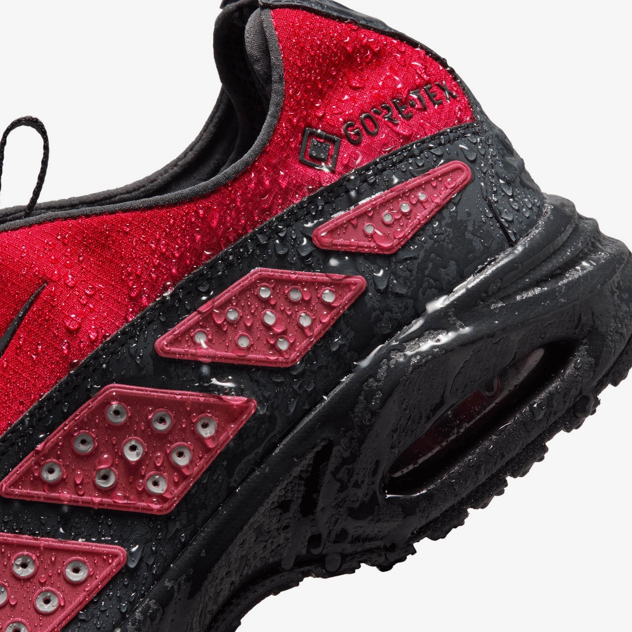 Wmns Air Max SNDR GTX