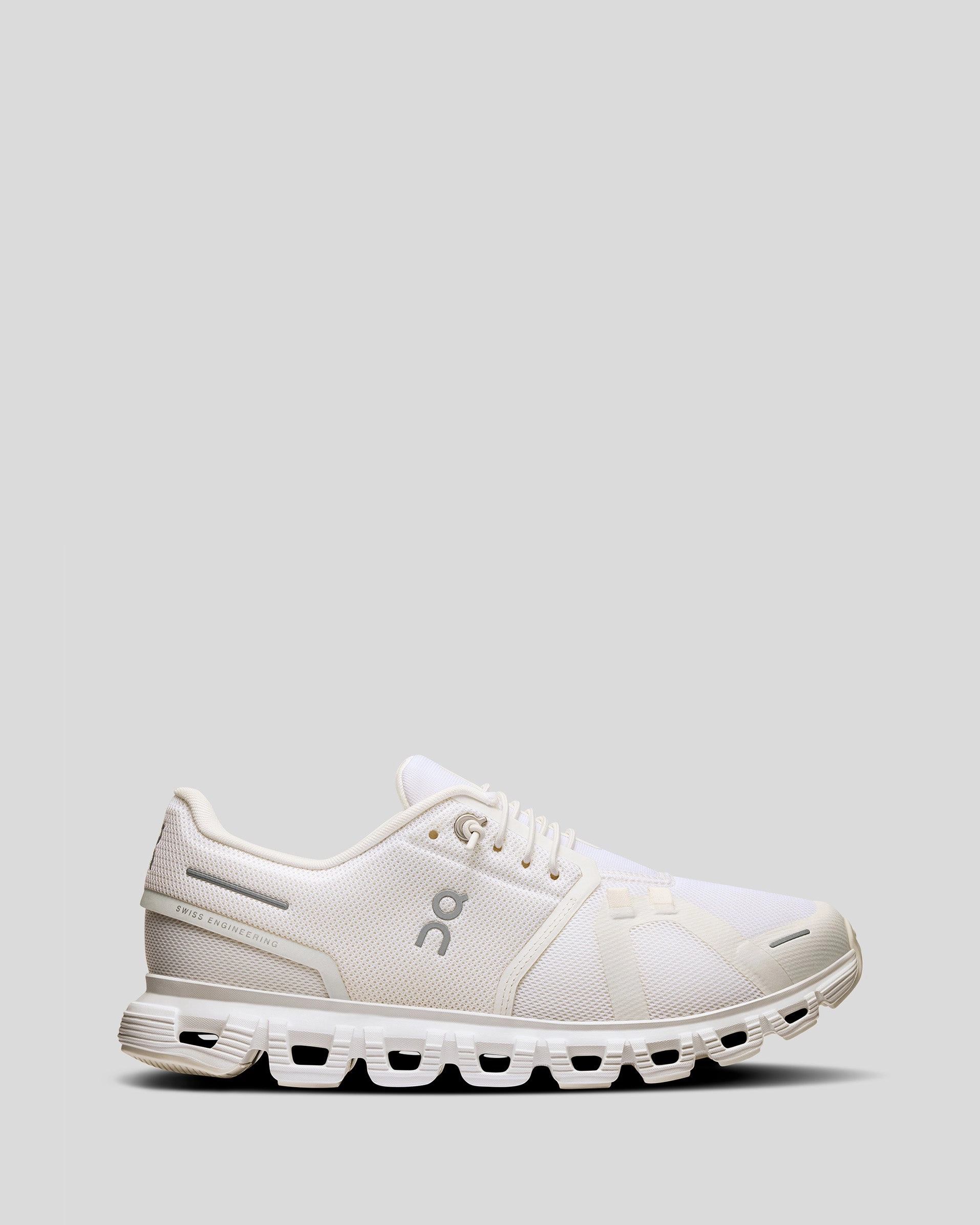 Women's On Running Cloud 6 - White/White